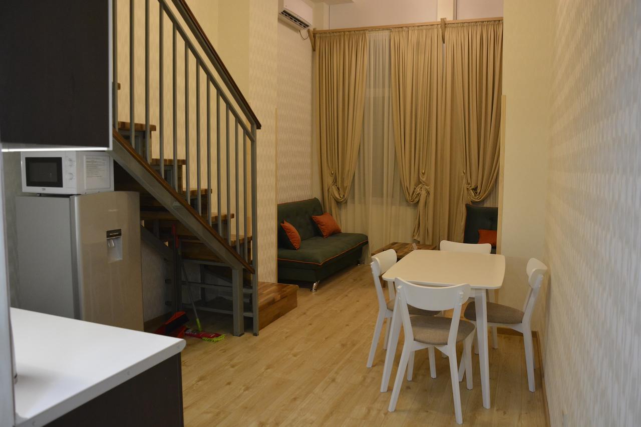 Full Comfort Apartment On Aghmashenebeli Tbilisi Ngoại thất bức ảnh