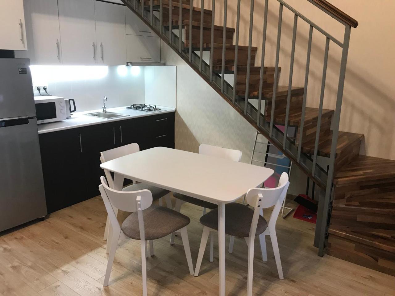 Full Comfort Apartment On Aghmashenebeli Tbilisi Ngoại thất bức ảnh
