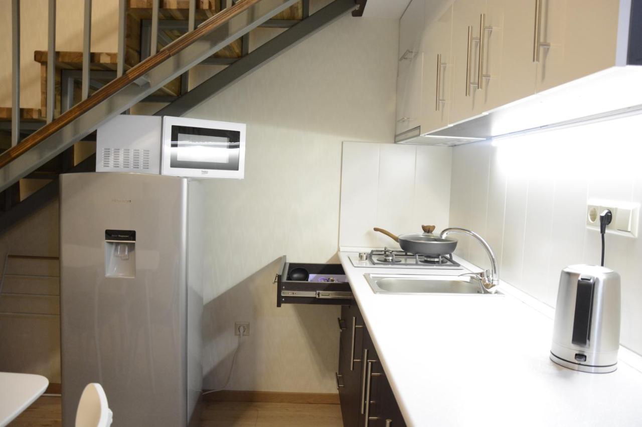 Full Comfort Apartment On Aghmashenebeli Tbilisi Ngoại thất bức ảnh